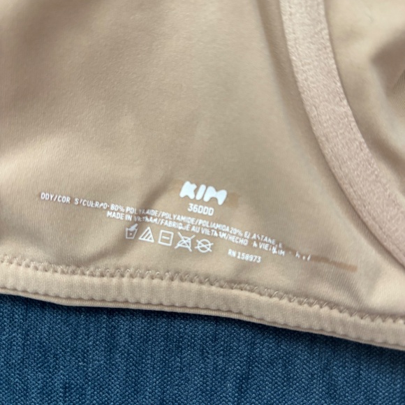 SKIMS Fits Everybody Unlined Demi 36DDD - Picture 3 of 3